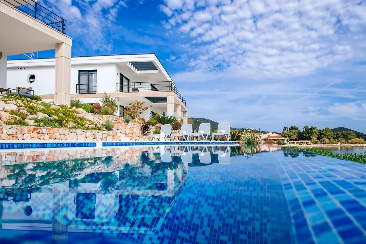 Villas Anita Veli Iž