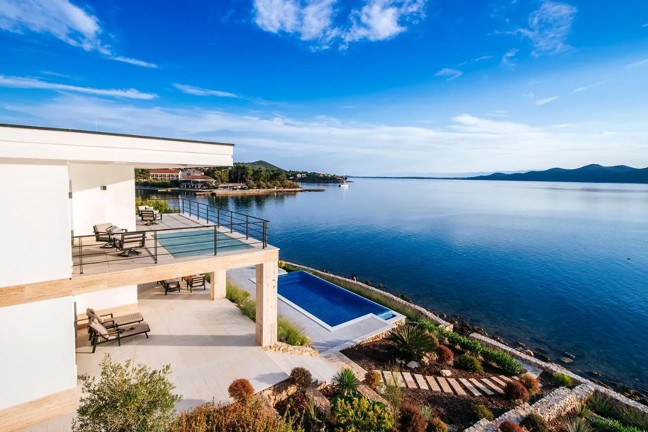 Villas Anita Veli Iž
